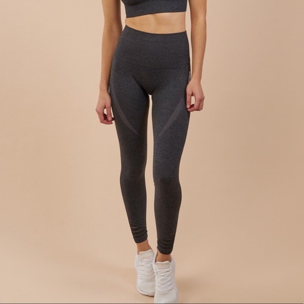 ISO!! GYMSHARK